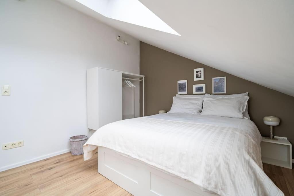 Nima Apartment
