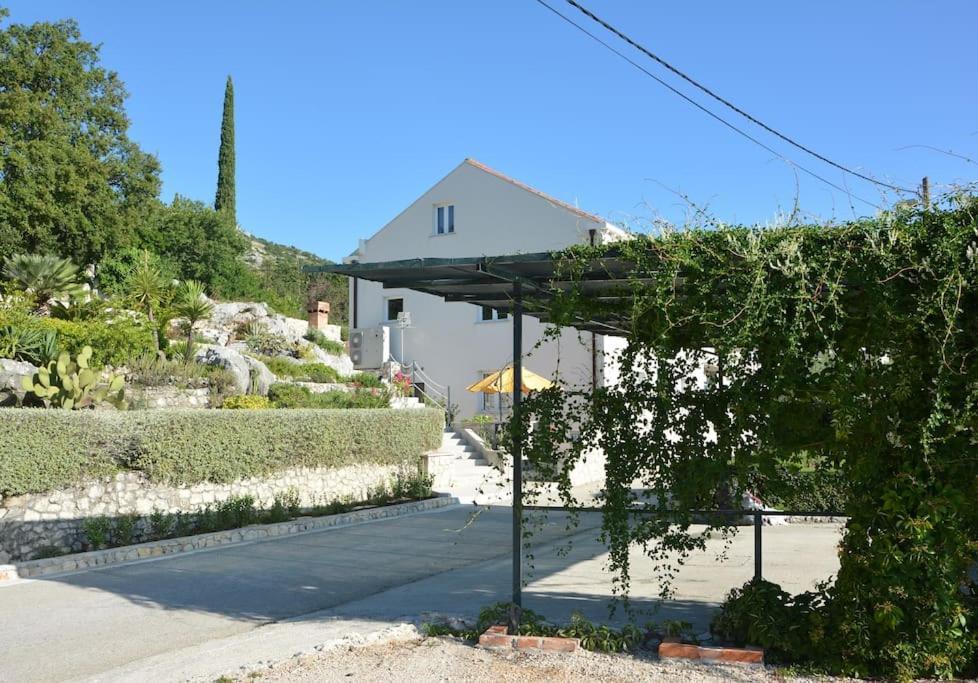 Apartament Nima